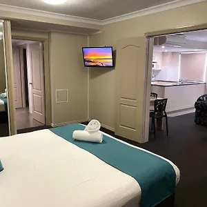 Aparthotel And Rockhampton